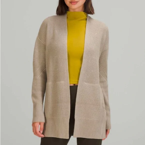 lululemon Cashlu Sweater Wrap Color is Raw Linen Size XS/S NWT - Picture 4 of 6